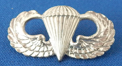 GEMSCO N.Y. sterling paratrooper WWII pin