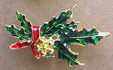 S360 Holiday pin enamel holly leaf