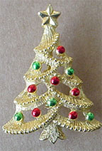 S364 Christmas tree pin with multicolored enamel ornaments.