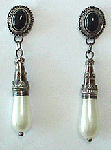 Silver pearl post earrings